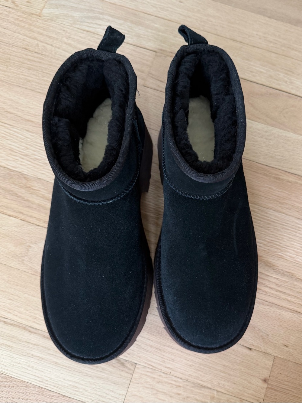 UGG Classic Ultra Mini New Heights boots - Picture 5 of 6